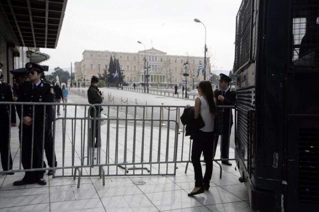 Ποιοι δρόμοι θα παραμείνουν κλειστοί στο κέντρο της Αθήνας. Δρακόντεια μέτρα ασφαλείας για τη μαθητική παρέλαση