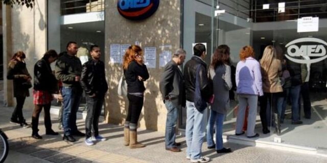 Σε ανέργους, άστεγους και ανασφάλιστους το “κοινωνικό μέρισμα”