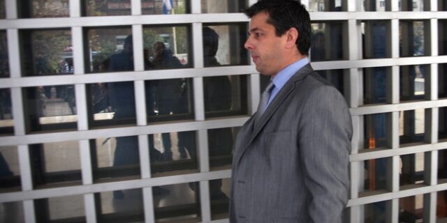 Στις ανακρίτριες τη Δευτέρα οι κατηγορούμενοι βουλευτές της Χρυσής Αυγής
