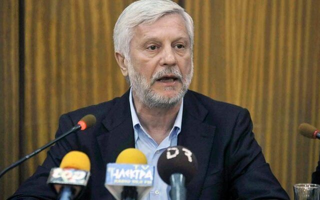 Παραίτηση με βολές κατά Τατούλη στην Πελοπόννησο