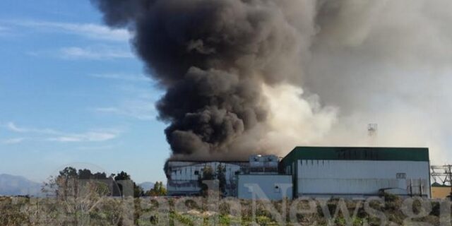 Συνεχίζονται οι προσπάθειες κατάσβεσης της πυρκαγιάς στην Creta Farms