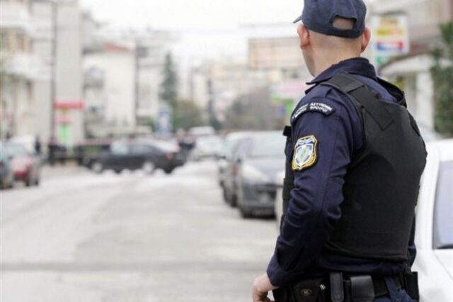 Προεκλογικές προσλήψεις: “Ανοίγουν” 1.500 θέσεις σε Αστυνομία και Στρατό. Όλες οι λεπτομέρειες