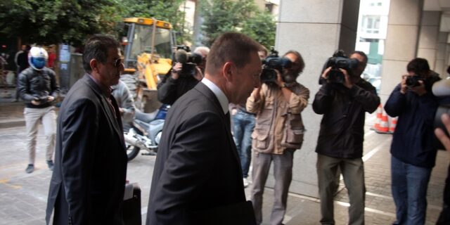 Συμφωνία ή οριστική ρήξη με την τρόικα: Απολύσεις, μισθολογικά και κοινωνικό μέρισμα τα “αγκάθια” στις διαπραγματεύσεις