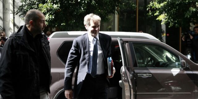 Συμφωνία για τις τράπεζες: Θα αντιμετωπίζονται ισότιμα με τις ευρωπαϊκές