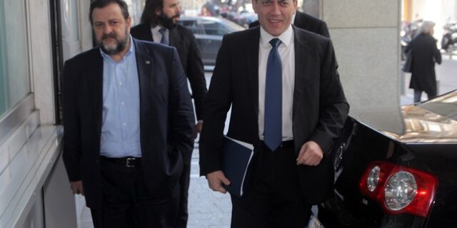 Κρατάει αντίσταση η κυβέρνηση. Ανυποχώρητη έναντι της τρόικας στα εργασιακά
