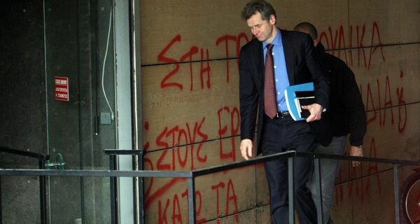 Παραμένουν “αγκάθια” στις διαπραγματεύσεις με την τρόικα