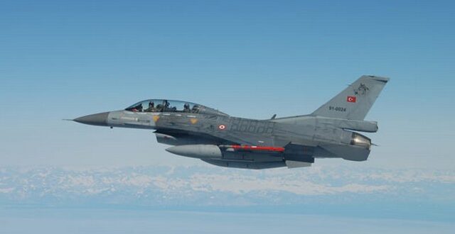 Τουρκικά αεροσκάφη πάνω από Ανθρωποφάγους και Μακρονήσι
