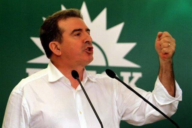 Αδιάβαστος ο Χρυσοχοΐδης: Κατήγγειλε συμφέροντα, χωρίς να γνωρίζει ποια είναι