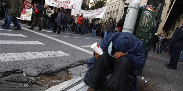 Η λιτότητα στην Ελλάδα προκάλεσε τουλάχιστον 500 αυτοκτονίες ανδρών