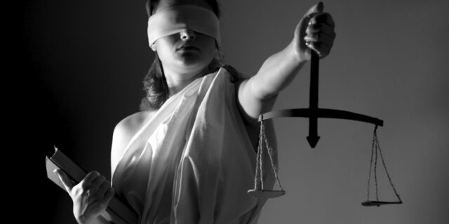 Είναι η ελληνική Δικαιοσύνη ανεξάρτητη από παρεμβάσεις; Αυτή είναι η γνώμη μας