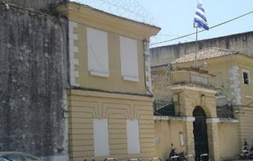 Γραπτές εξηγήσεις από δικηγόρο για τις εξεγέρσεις στις φυλακές
