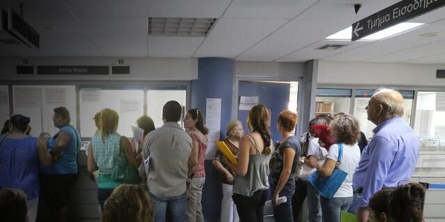 Στην “κορυφή” των φορολογικών επιβαρύνσεων η Ελλάδα