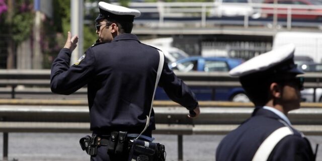 Έκτακτα μέτρα για την έξοδο. Τριήμερη ταλαιπωρία με απεργία στα τρένα
