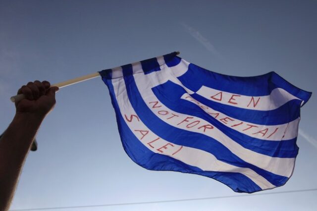 Zeit on Line: Η Ελλάδα έχει πλέον σωθεί