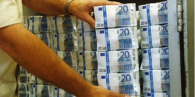Χάθηκαν 200 δισ. ευρώ φόροι, λόγω ανεπαρκούς μηχανογράφησης των υπηρεσιών