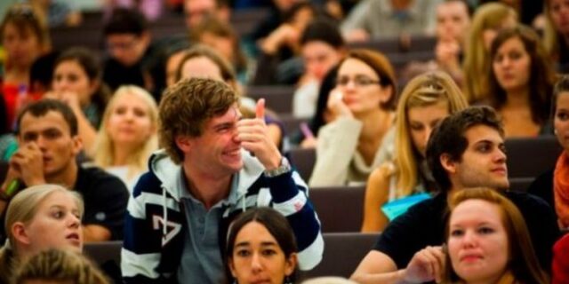 Πριμ μετεγγραφής φοιτητών και στα μεσαία εισοδήματα