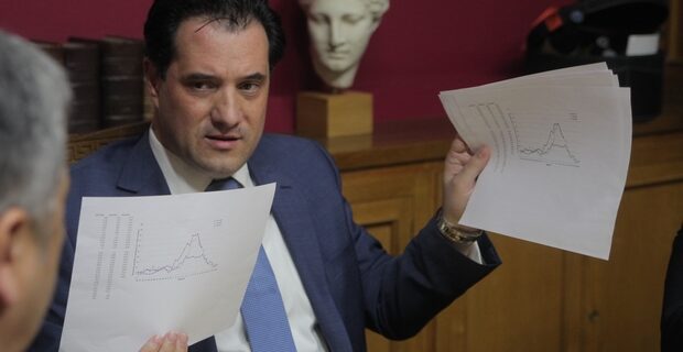 Γεωργιάδης: Κανένα κρυφό χαράτσι, καμία αύξηση στη συμμετοχή των ασφαλισμένων λόγω γενοσήμων