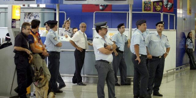 Καλαμάτα: Συνελήφθησαν δεκατρείς Σύροι που επιχείρησαν φύγουν από τη χώρα με πλαστά έγγραφα