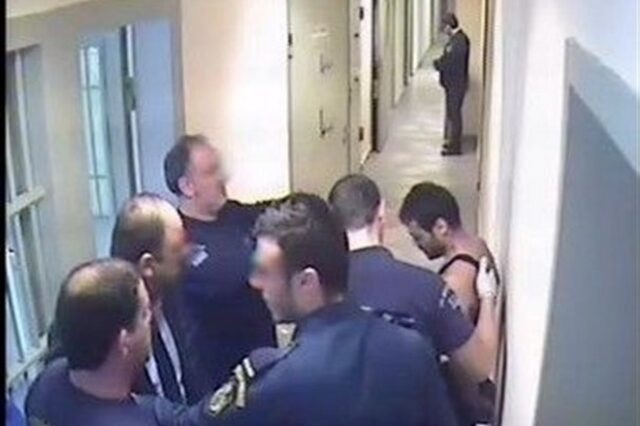 Ντοκουμέντο φρίκης: Καρέ καρέ ο βασανισμός του Ιλί Καρέλι από τους σωφρονιστικούς υπαλλήλους