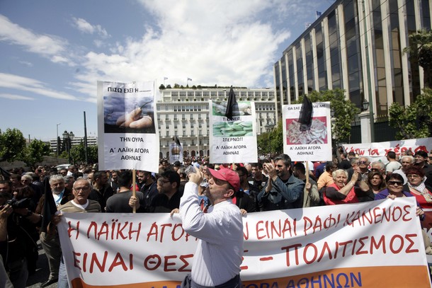 Συνεχίζεται επ’ αόριστον η απεργία στις λαϊκές αγορές