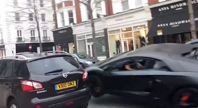 Όταν το τρακάρισμα μιας Lamborghini Aventador γίνεται θέμα της εβδομάδας