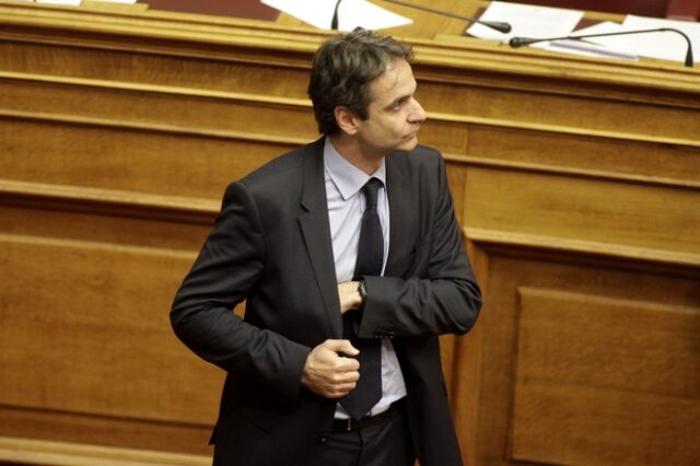 Μοντέλο ιδιωτικού τομέα με πριμ παραγωγικότητας στο Δημόσιο. “Μαχαίρι” στις μη μισθολογικές παροχές