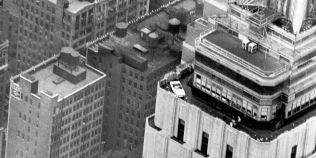 H Ford Mustang στο ουρανοξύστη Empire State Building 50 χρόνια μετά