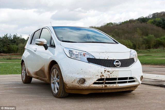 Το τέλος των πλυντηρίων. Η Nissan ετοιμάζει το πρώτο αυτοκαθαριζόμενο αυτοκίνητο