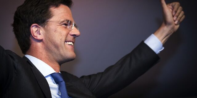 Ο Ολλανδός πρωθυπουργός έχει κότσια: Γιατί απείλησε να βγάλει τη χώρα του από την Ευρωζώνη