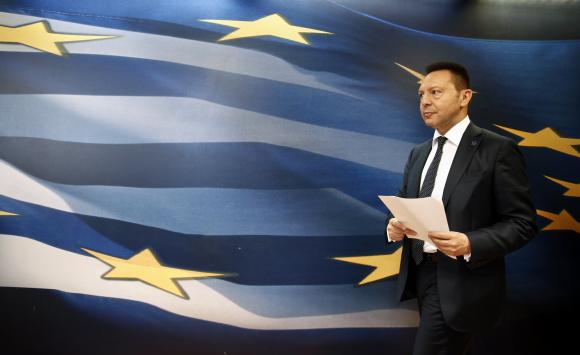 Reuters: Επιμήκυνση των ελληνικών δανείων σε 50 χρόνια και μείωση επιτοκίων εξετάζει η Ευρώπη