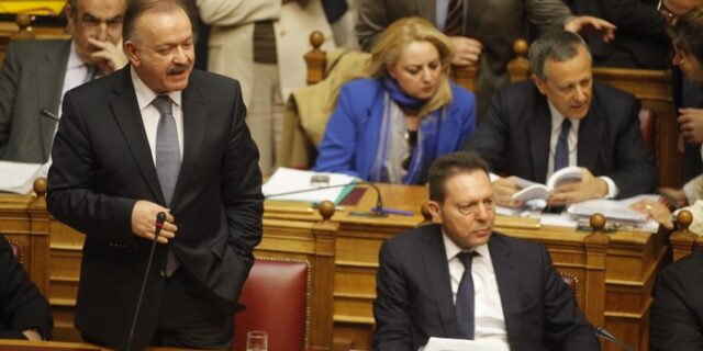 Μετωπική σύγκρουση ΝΔ -ΣΥΡΙΖΑ για Μπαλτάκο: Είσαι ευκαιριακός συνήγορος της Χρυσής Αυγής είπε ο Σταμάτης σε Τσίπρα