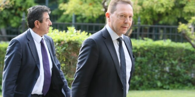 Στο Eurogroup με αίτημα για ελάφρυνση χρέους η Ελλάδα