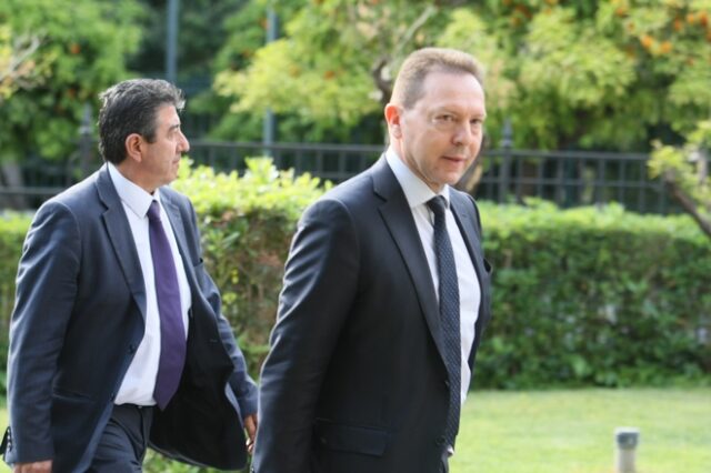 Στο Eurogroup με αίτημα για ελάφρυνση χρέους η Ελλάδα