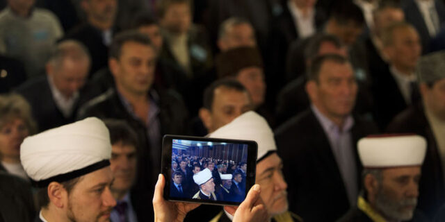 Αφύπνιση φυλετικών εθνικισμών με αφορμή την Κριμαία