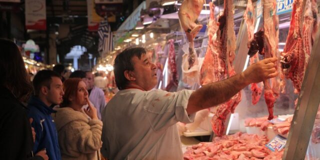Στα περσινά επίπεδα οι τιμές των αμνοεριφίων ενόψει Πάσχα