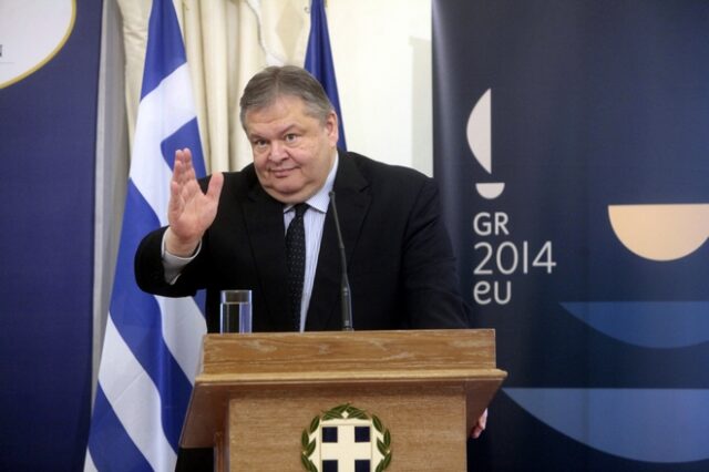 Ικανοποίηση στο ΠΑΣΟΚ για τα πρώτα αποτελέσματα