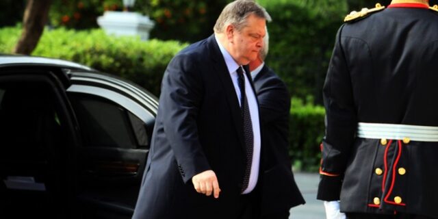 Νέο τελεσίγραφο Βενιζέλου σε Σαμαρά: Χωρίς εμάς δεν υπάρχει κυβέρνηση