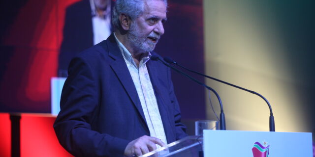 Καταγγελία Δρίτσα: “Το υπουργείο Παιδείας στέλνει προσκλήσεις για εκδηλώσεις του Μώραλη”