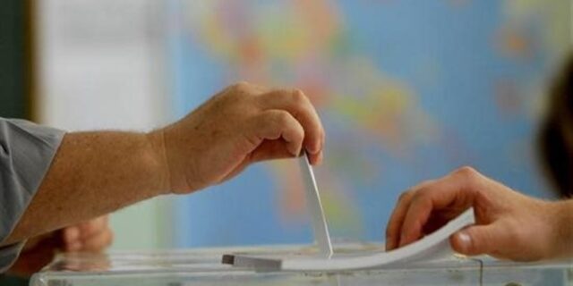 Ηλεία: Υποψήφιος τοπικός σύμβουλος δάγκωσε ψηφοφόρο “για ένα καλαμπούρι”