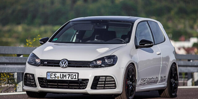 Bίντεο: Το θηριώδες Golf R 3.6 Bi -Turbo είναι ταχύτερο από μια Ferrari 458 Speciale