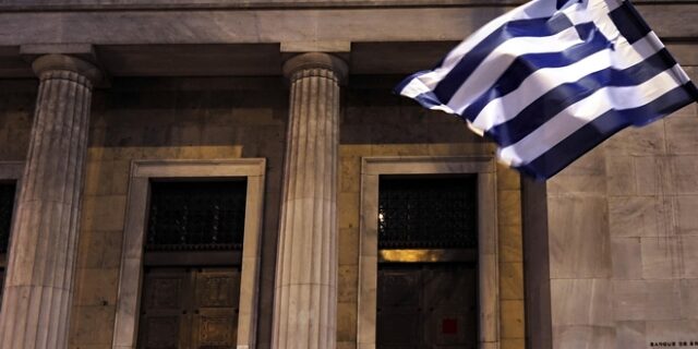 Η σύνθεση του ελληνικού χρέους: Ξεκίνησε ο παρασκηνιακός “πόλεμος”