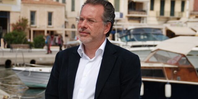 Πυρά κατά Σγουρού για το Πεδίον του Άρεως