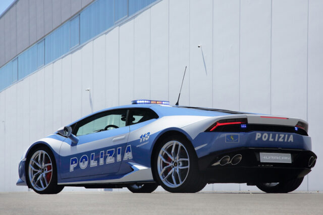 Μια Lamborghini Huracán LP 610-4 στην υπηρεσία της ιταλικής Αστυνομίας