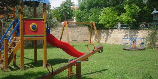 Ο δήμος Αθηναίων σχεδιάζει να βάλει κάμερες σε σχολεία και παιδικές χαρές