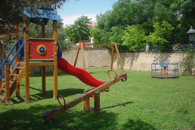 Ο δήμος Αθηναίων σχεδιάζει να βάλει κάμερες σε σχολεία και παιδικές χαρές