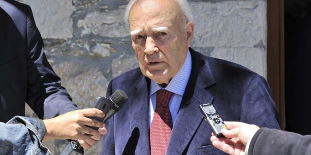 Ευρωεκλογές 2014. Κάρολος Παπούλιας: “Οι Έλληνες να ενισχύσουν τις δημοκρατικές δυνάμεις”