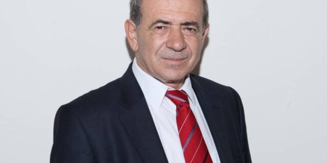 O δήμαρχος που σάρωσε με 95%