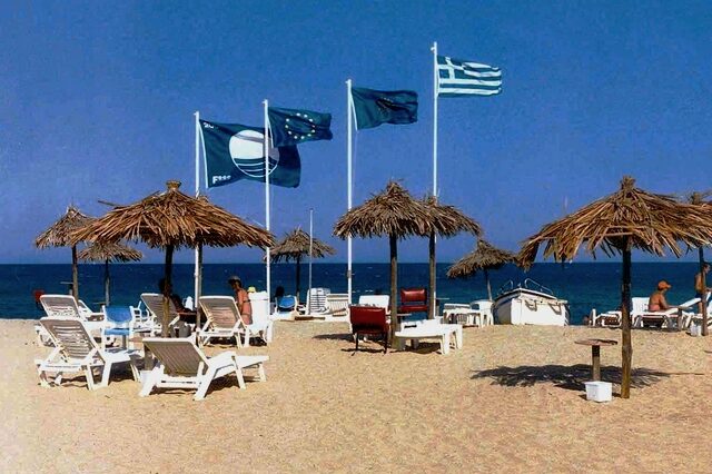 Ποιες παραλίες πήραν “Γαλάζια Σημαία” για το 2014. Δεύτερη στον κόσμο η Ελλάδα