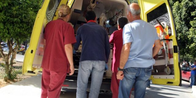 Απίστευτη τραγωδία στη Ρόδο: Νεαρή έπεσε από μπαλκόνι κι όταν την είδε η μάνα της στο νοσοκομείο έπαθε καρδιακή προσβολή