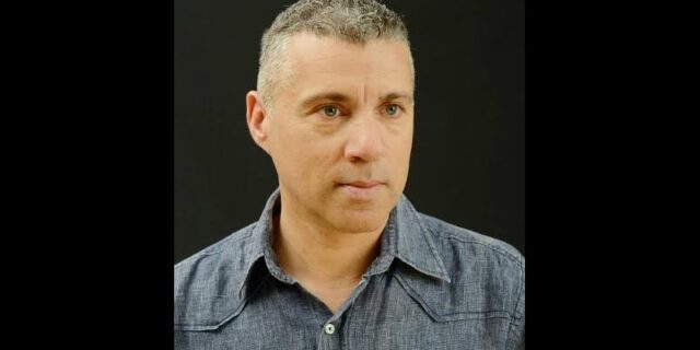Ηρακλής Τσίκινης: Σφυρίζει και στην πολιτική